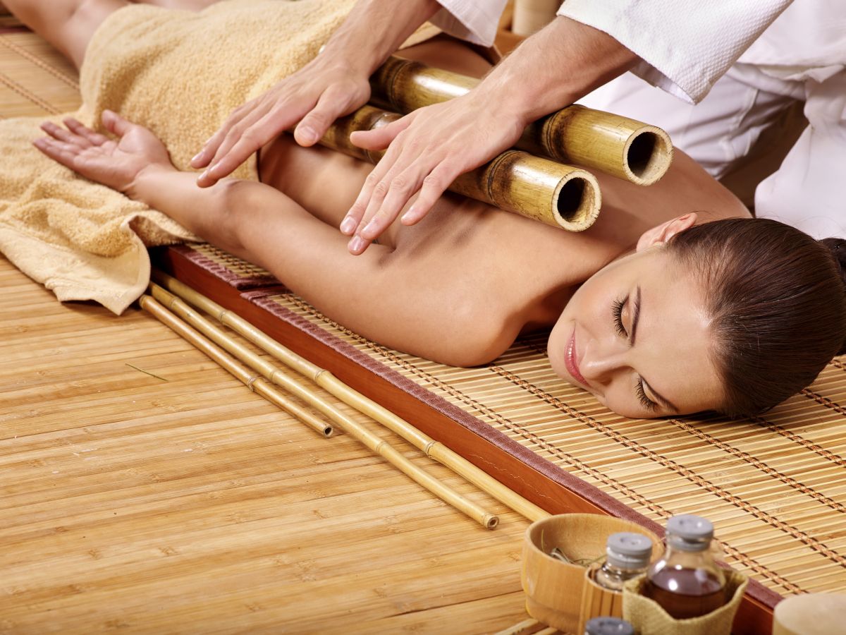 BAMBOO BODY MASSAGE